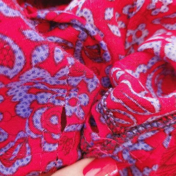 Sarong with Mixed Pattern and Straps - Picture 4 of 4